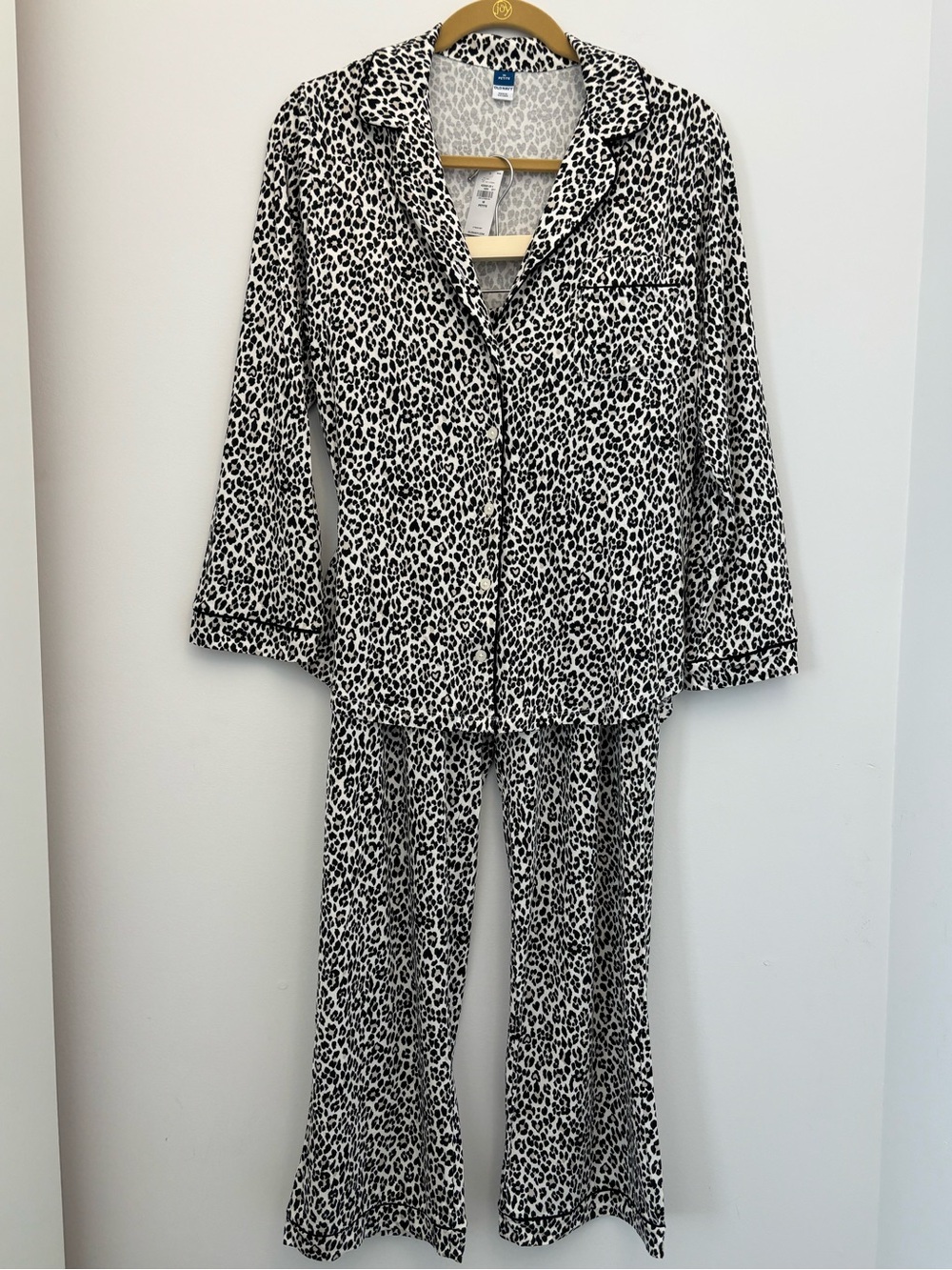 Old Navy leopard print pajamas set NWT Petite M